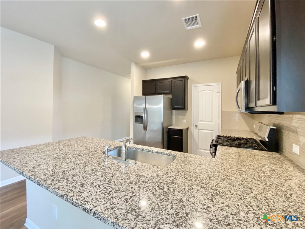 2937 Bridekirk Drive Property Photo 8