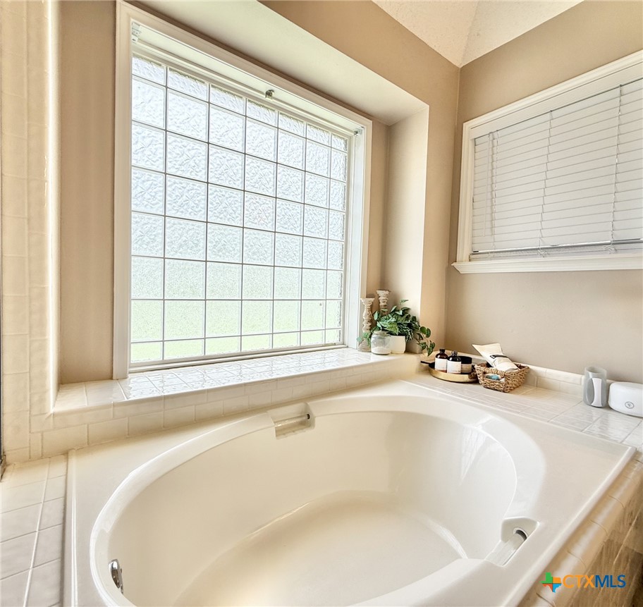 106 Westbrook Drive Property Photo 27