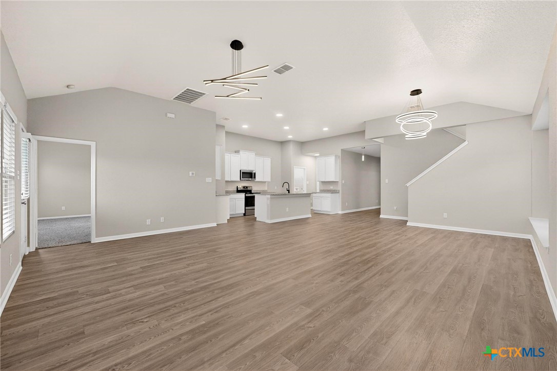 1141 Amber Lake Property Photo 6