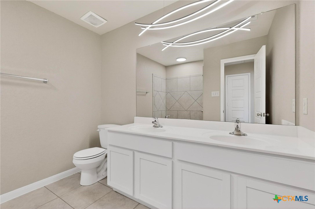 1141 Amber Lake Property Photo 12