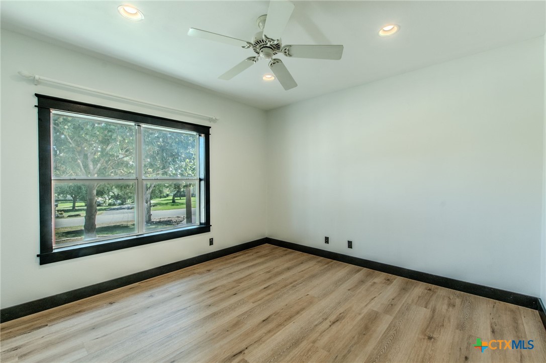 466 Arrowhead Point Road A Property Photo 19