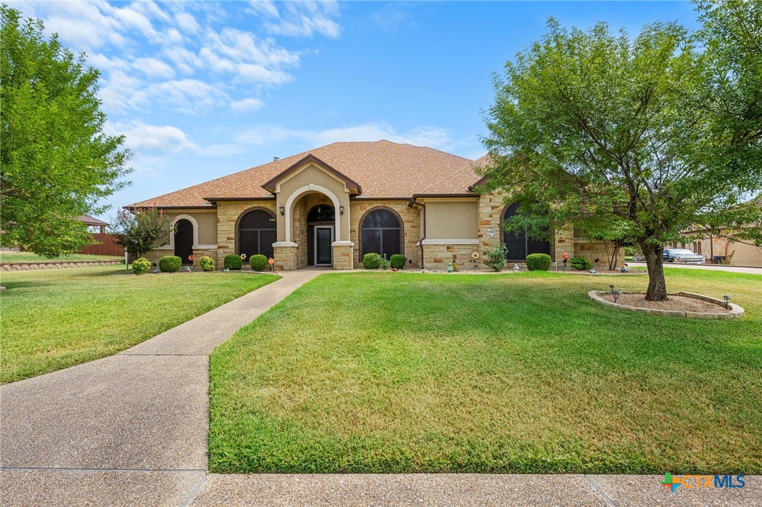 5008 Deerwood Loop Property Photo 1