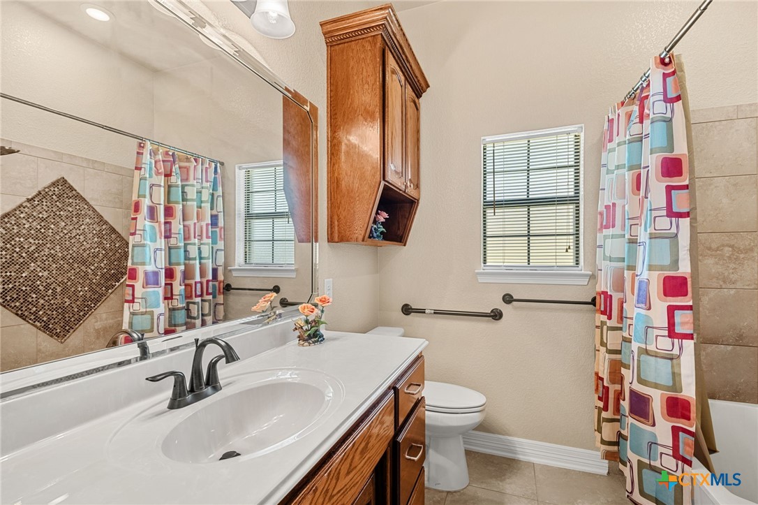 5008 Deerwood Loop Property Photo 22