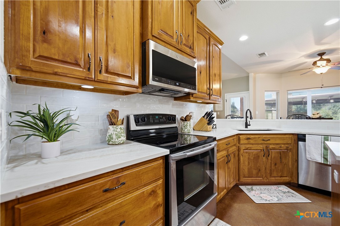 1413 Country Hills Drive Property Photo 13