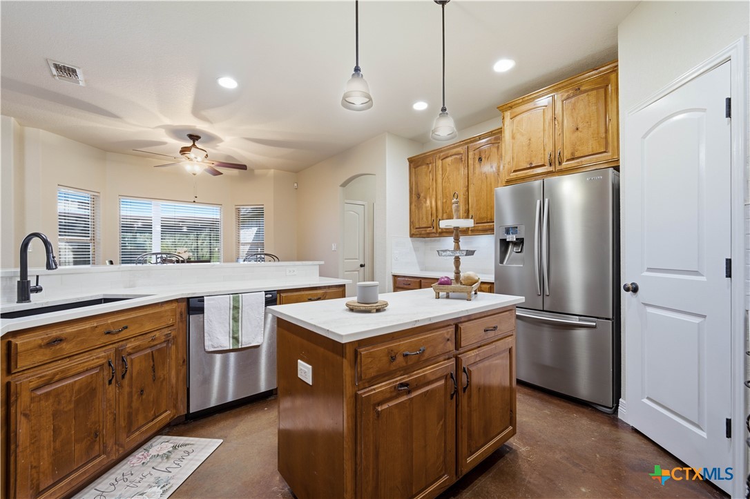 1413 Country Hills Drive Property Photo 14