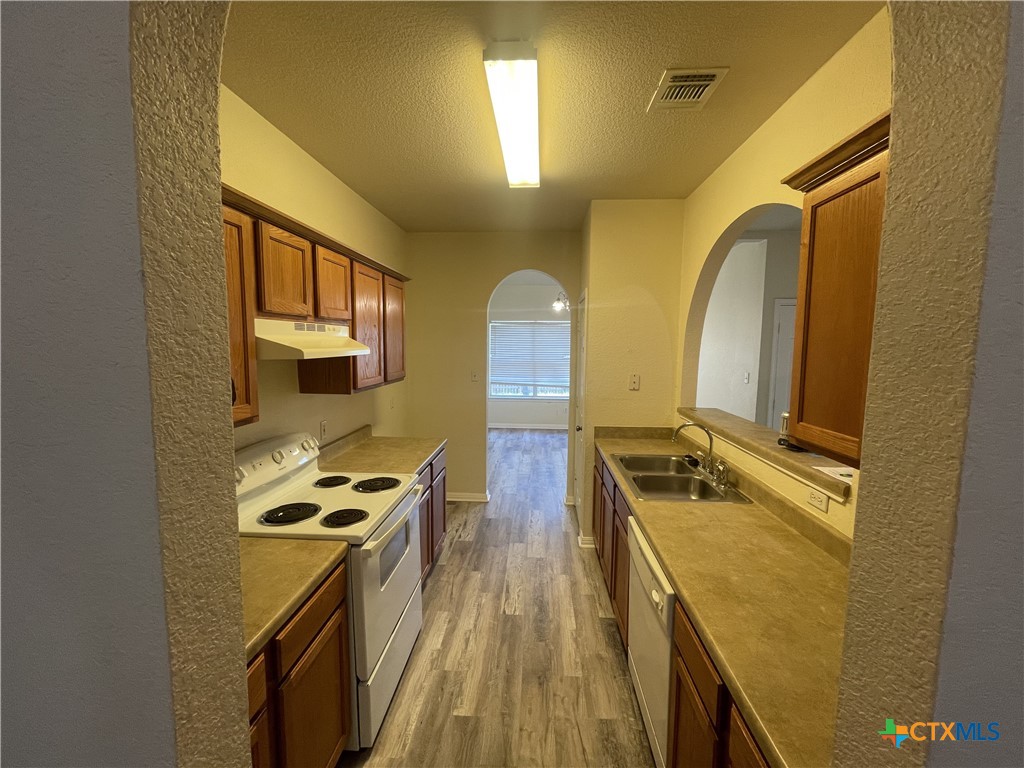 2023 Lisa Lane Property Photo 3
