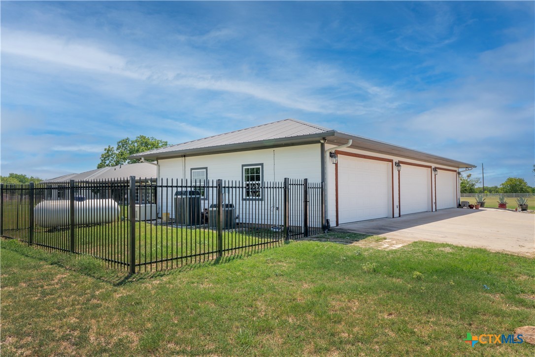 608 Bush Drive Property Photo 35