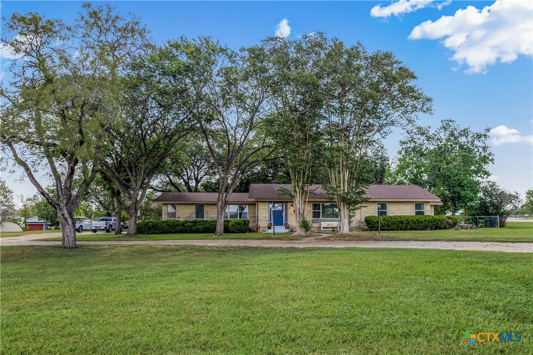 105 S Us Highway 77a Property Photo 1