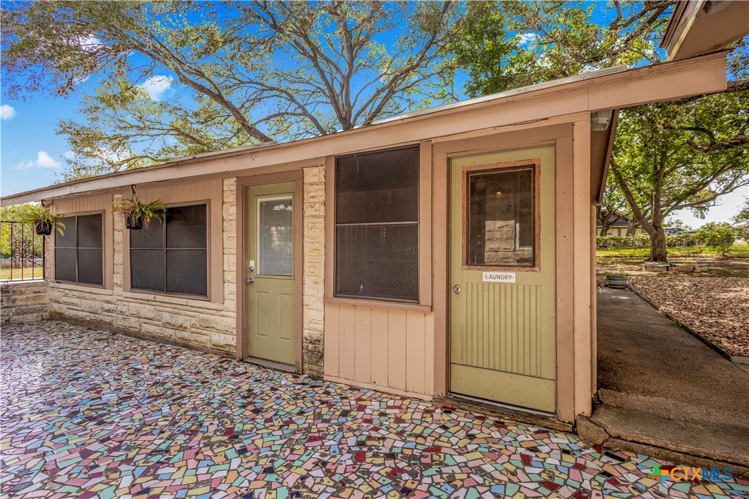 105 S Us Highway 77a Property Photo 21