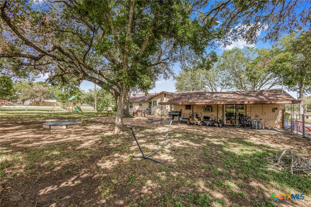 105 S Us Highway 77a Property Photo 24
