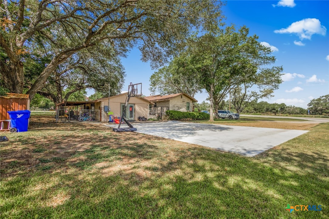 105 S Us Highway 77a Property Photo 27