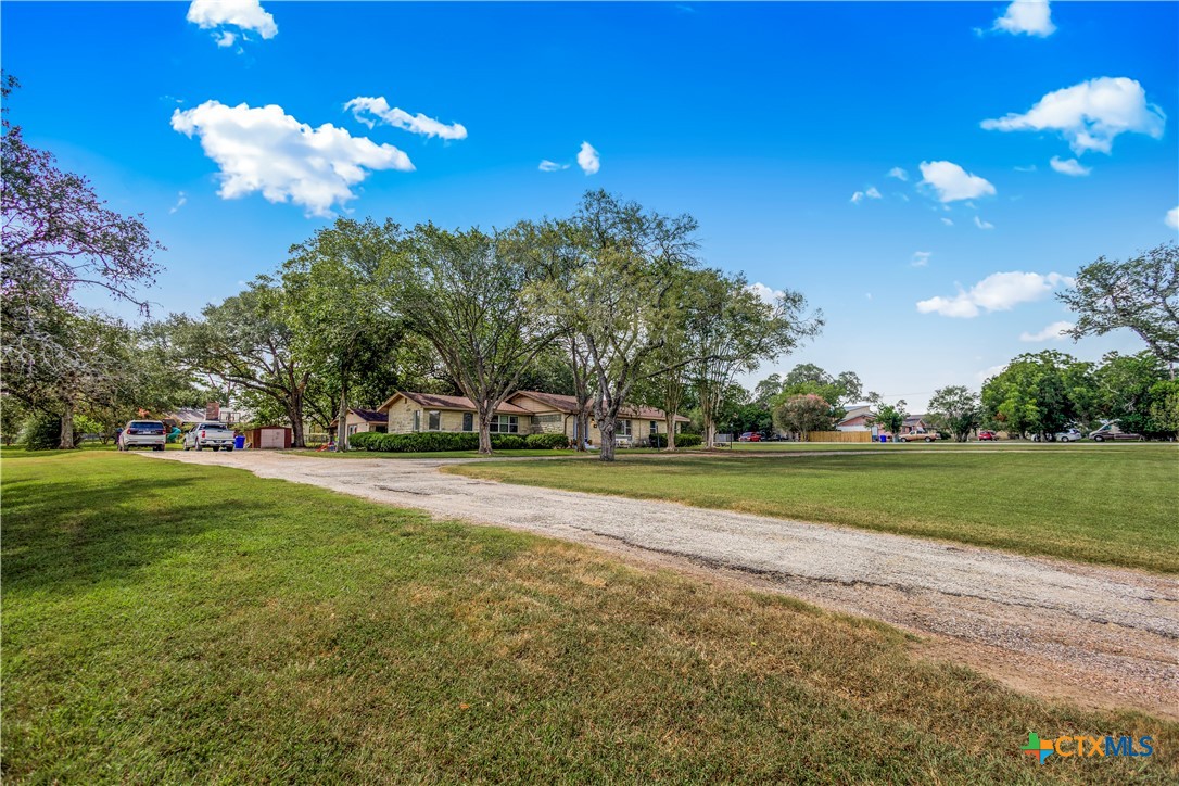 105 S Us Highway 77a Property Photo 28