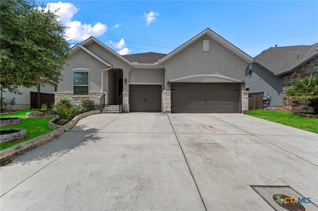 1080 Carriage Loop Property Photo 2
