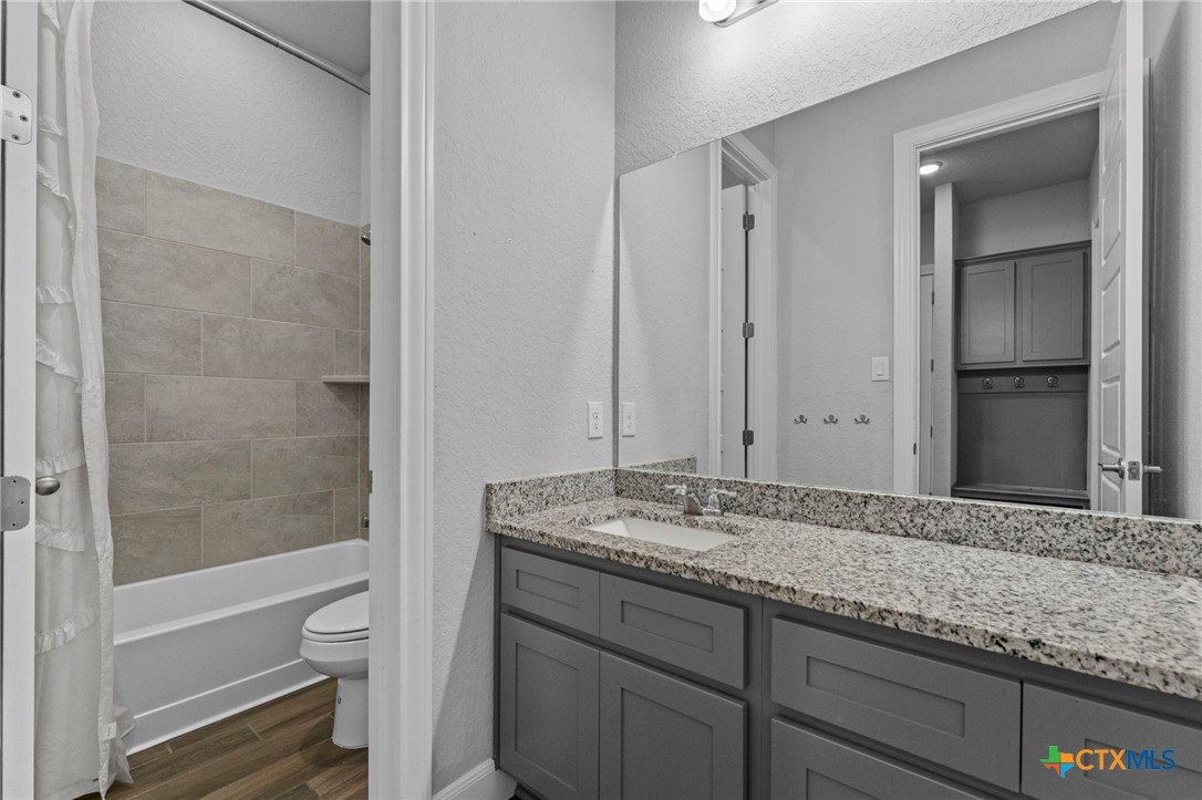 1080 Carriage Loop Property Photo 32