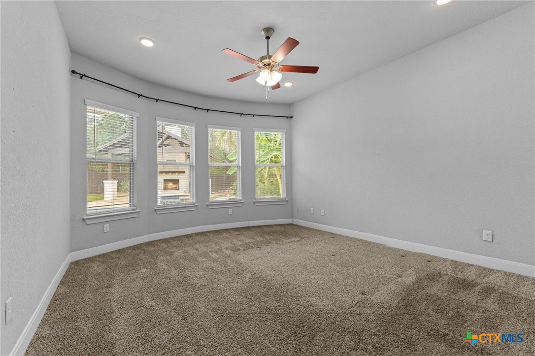 1080 Carriage Loop Property Photo 33