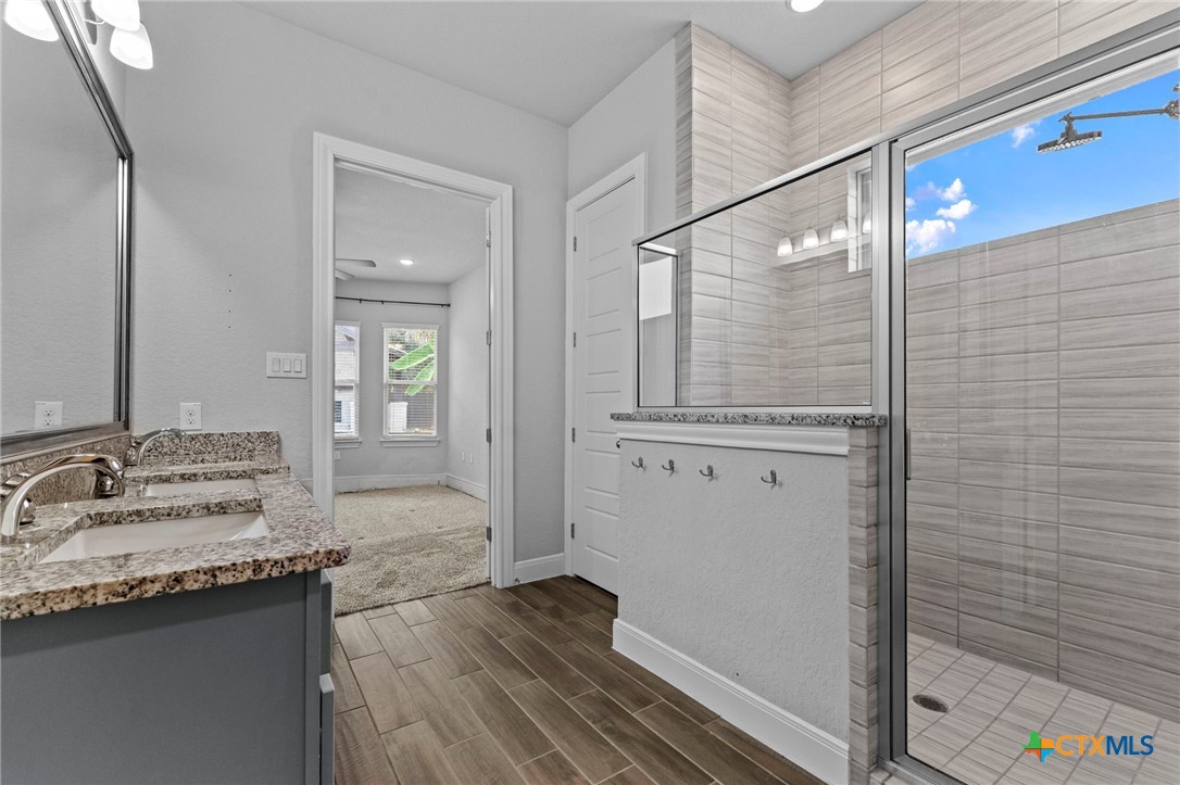 1080 Carriage Loop Property Photo 36
