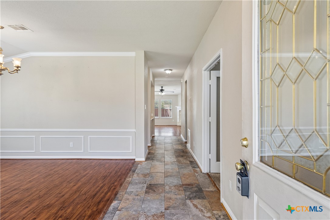 104 Lone Shadow Drive Property Photo 10