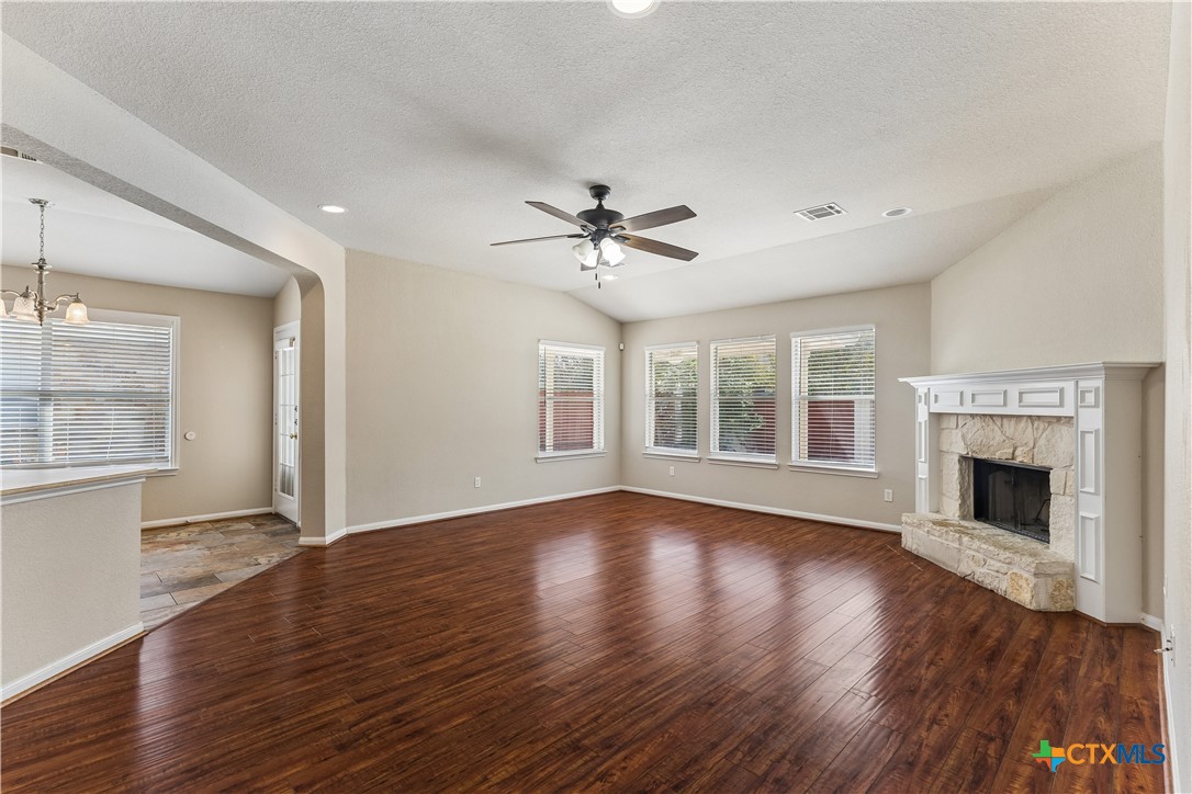 104 Lone Shadow Drive Property Photo 21
