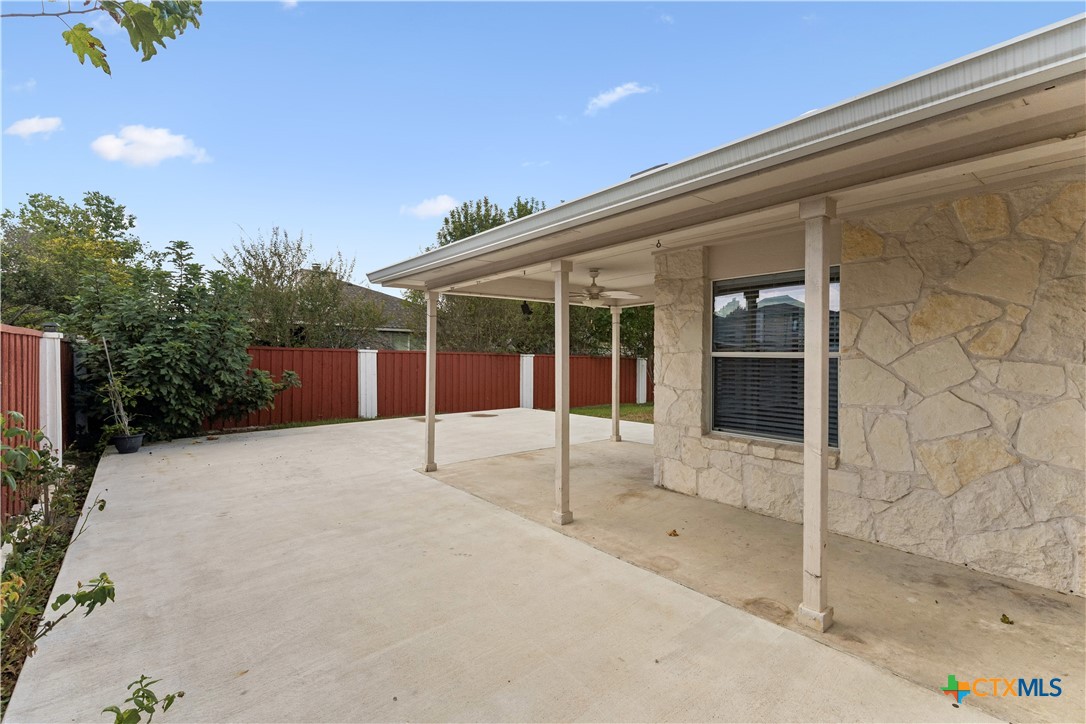104 Lone Shadow Drive Property Photo 38