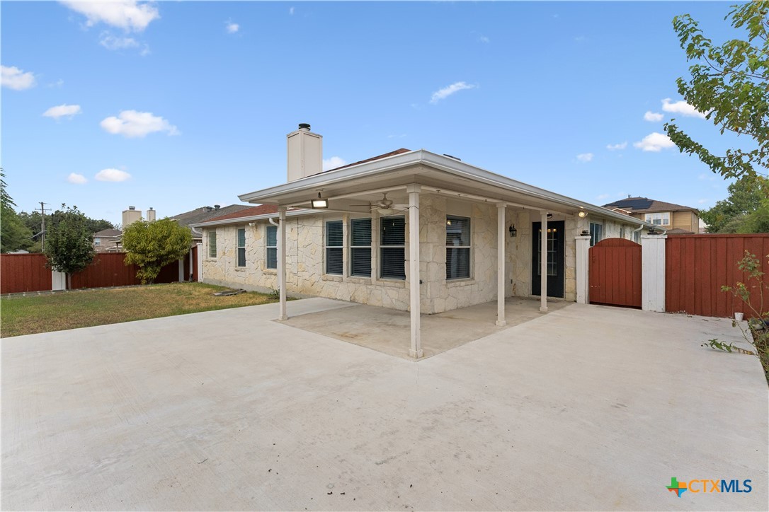 104 Lone Shadow Drive Property Photo 40