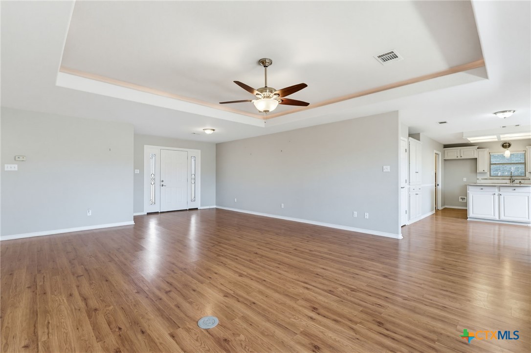 1204 Applewood Drive Property Photo 9