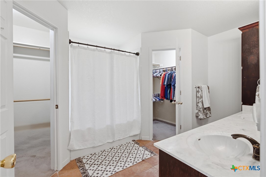 8 Holly Court Property Photo 18