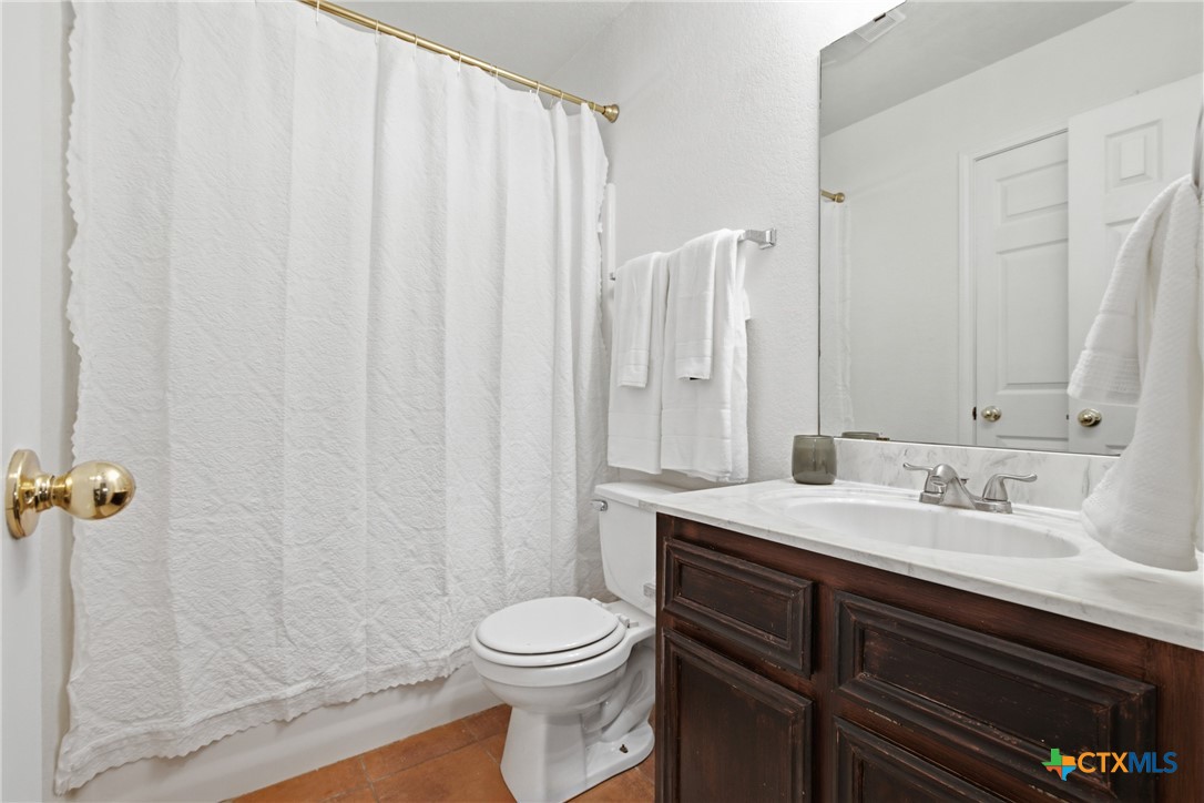 8 Holly Court Property Photo 23