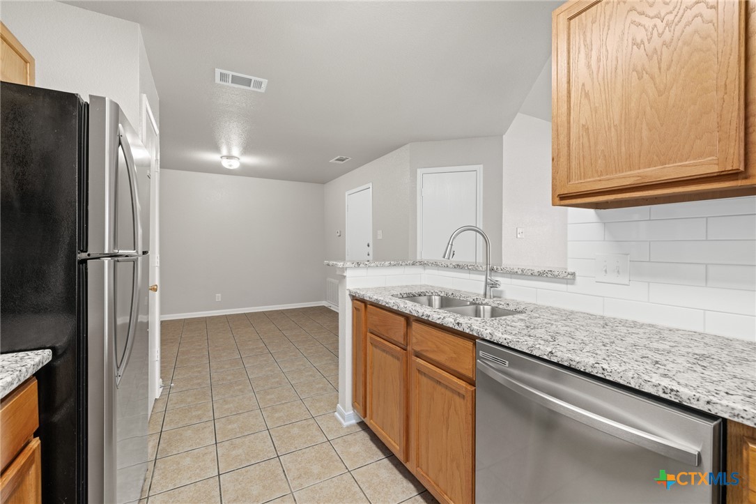 2103 Schorn Drive Property Photo 8