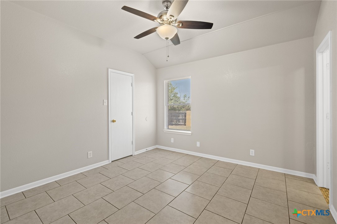 2103 Schorn Drive Property Photo 11