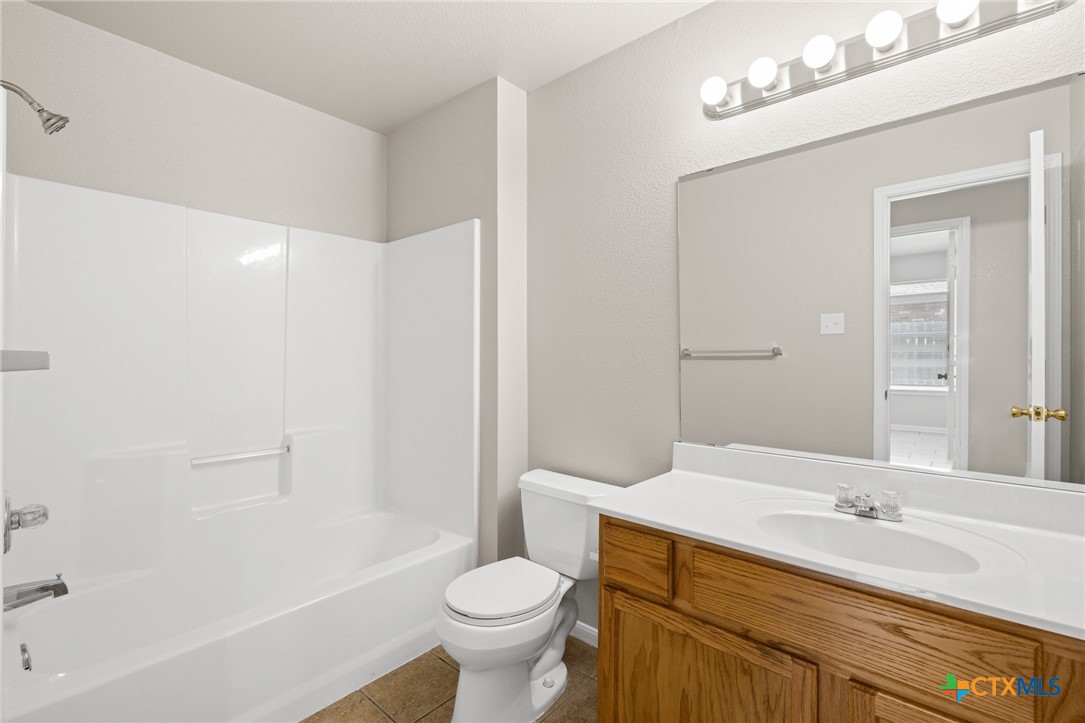 2103 Schorn Drive Property Photo 13