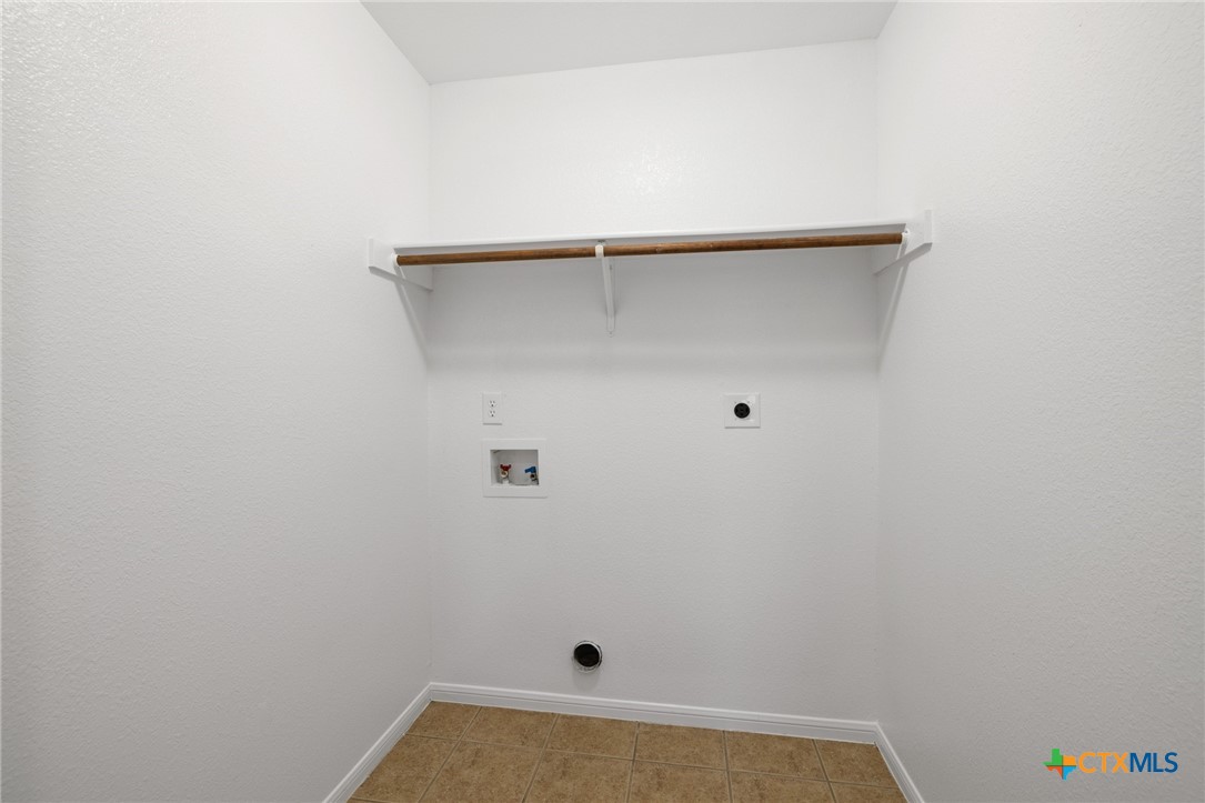 2103 Schorn Drive Property Photo 15