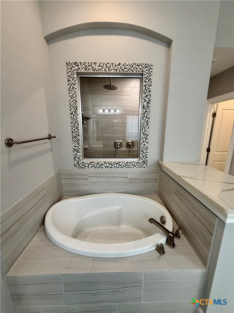 1404 Pioneer Drive Property Photo 14