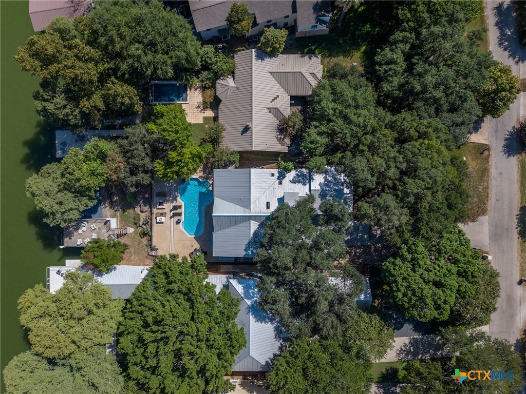 180 Lake Ridge Drive Property Photo 3