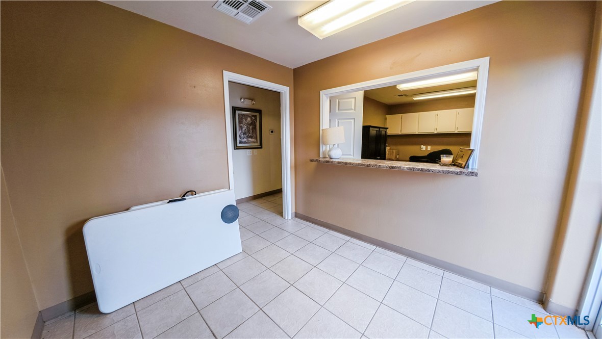 309 West Loop Property Photo 19