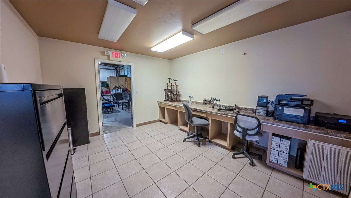 309 West Loop Property Photo 32