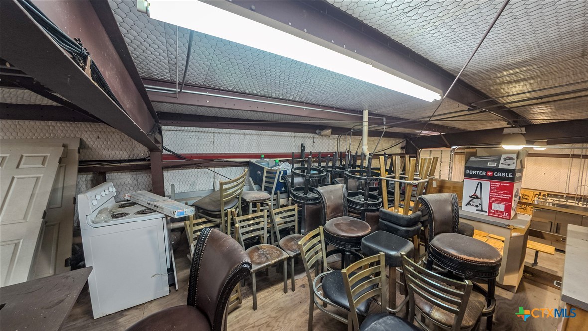 309 West Loop Property Photo 42
