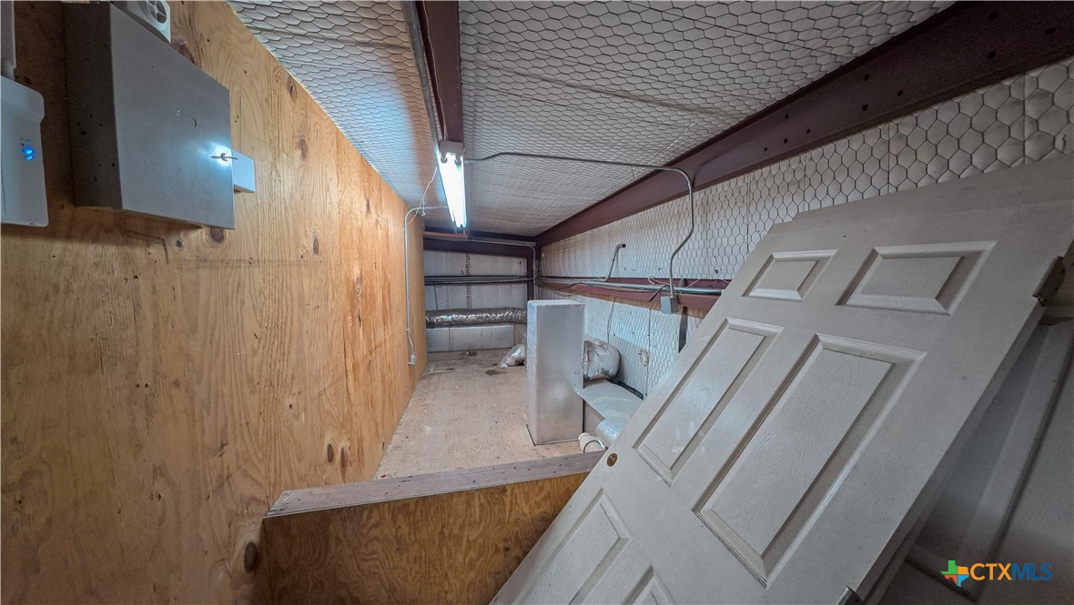 309 West Loop Property Photo 43