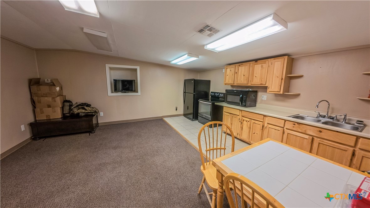 309 West Loop Property Photo 44