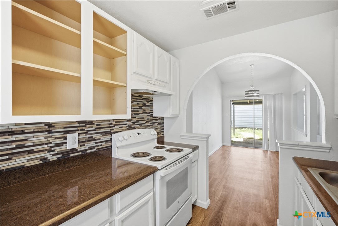 2216 Cimmaron Drive Property Photo 11