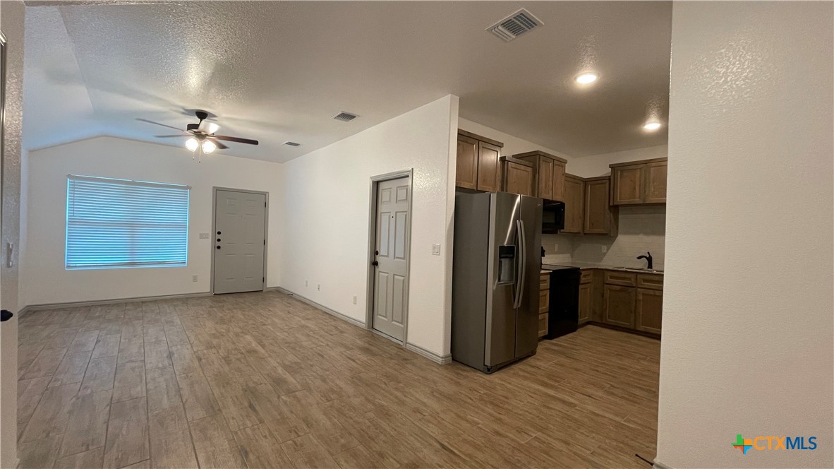 2412 Duntov Drive A Property Photo 5