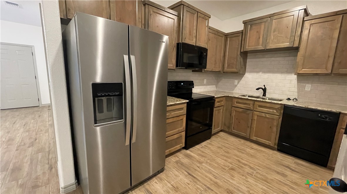 2412 Duntov Drive A Property Photo 8