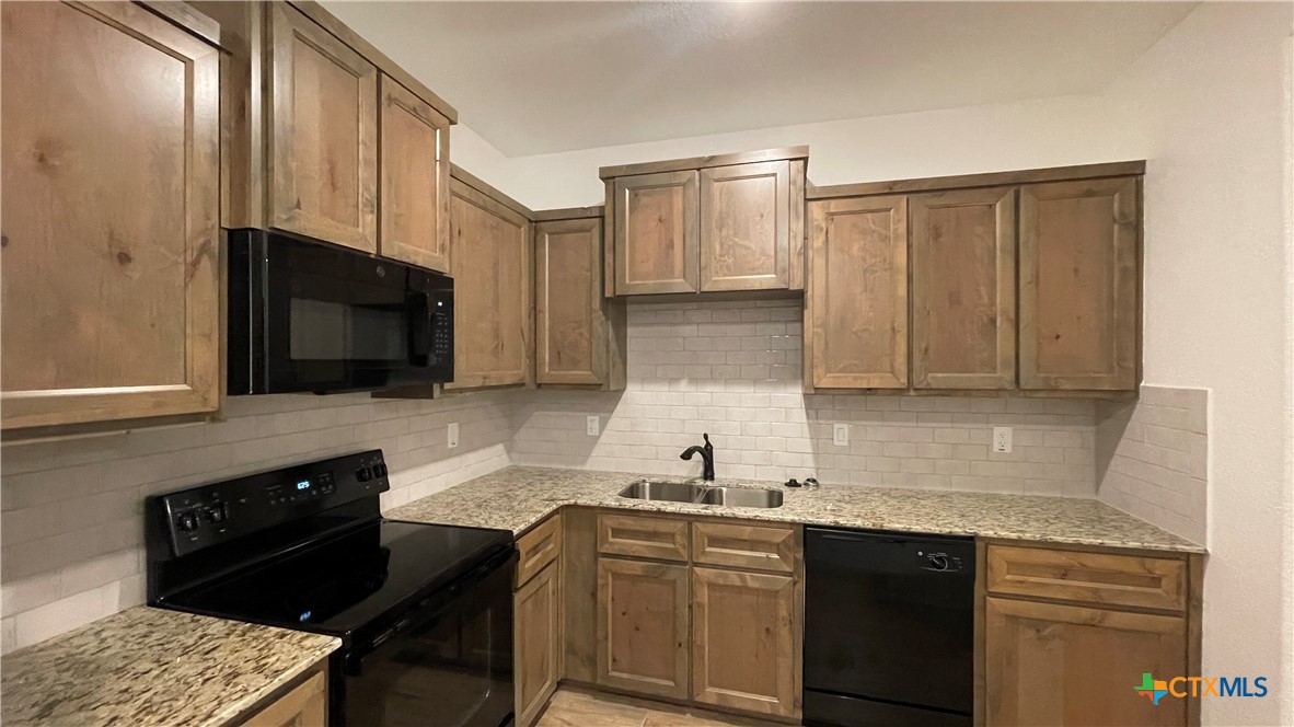 2412 Duntov Drive A Property Photo 9