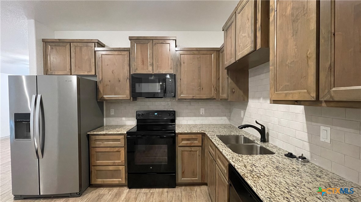 2412 Duntov Drive A Property Photo 10
