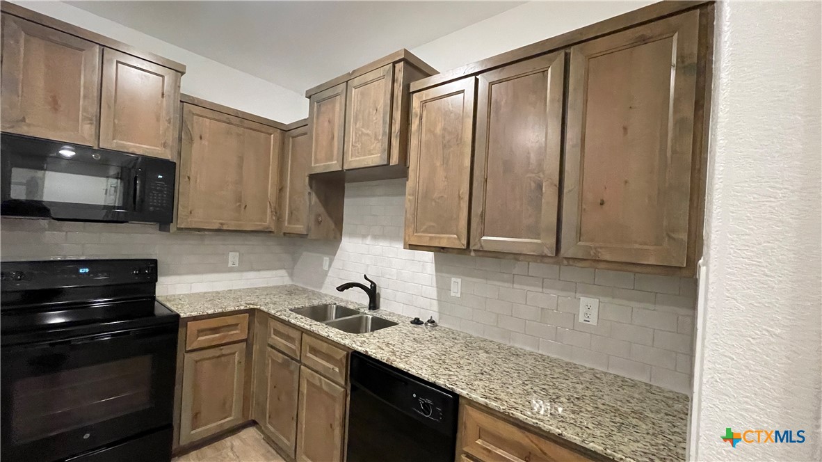 2412 Duntov Drive A Property Photo 11