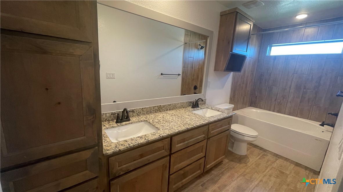 2412 Duntov Drive A Property Photo 21