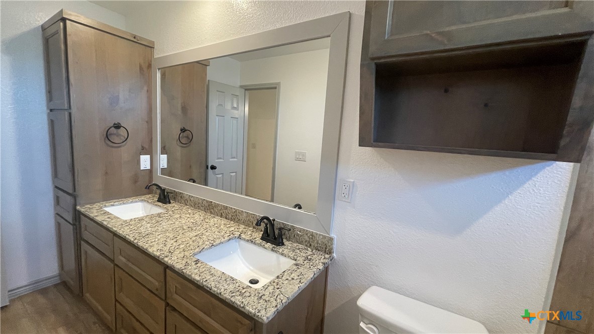 2412 Duntov Drive A Property Photo 22