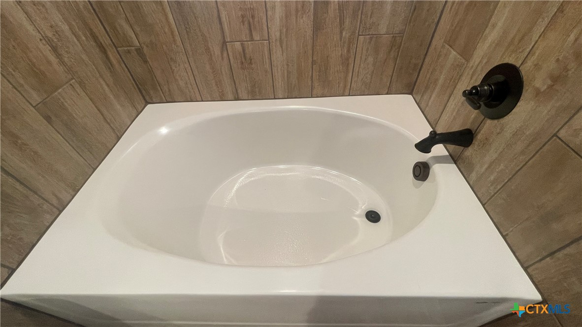 2412 Duntov Drive A Property Photo 24