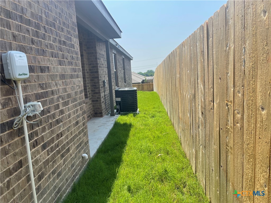 2412 Duntov Drive A Property Photo 35