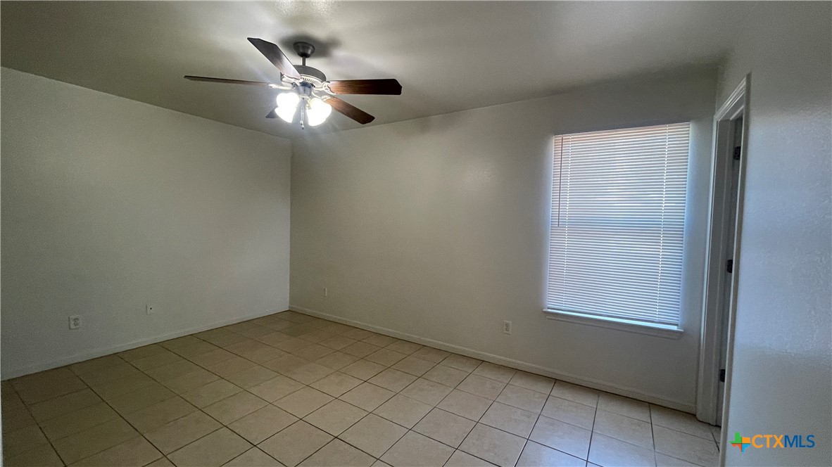 1905 Elms Run Court A Property Photo 8