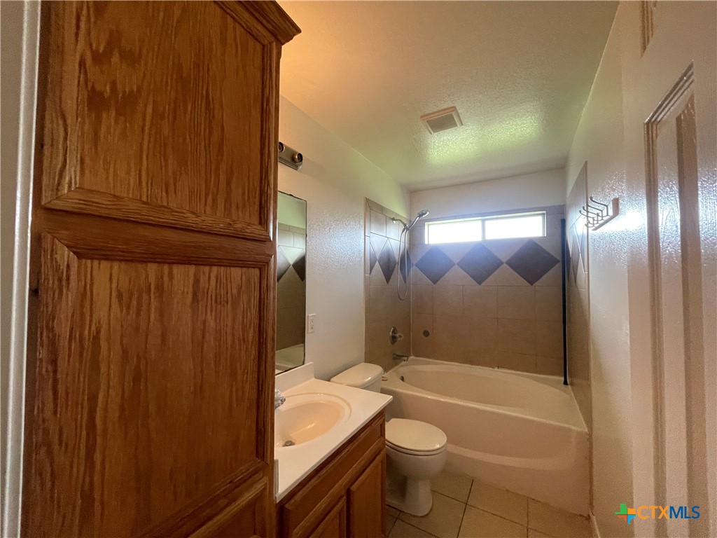1905 Elms Run Court A Property Photo 11